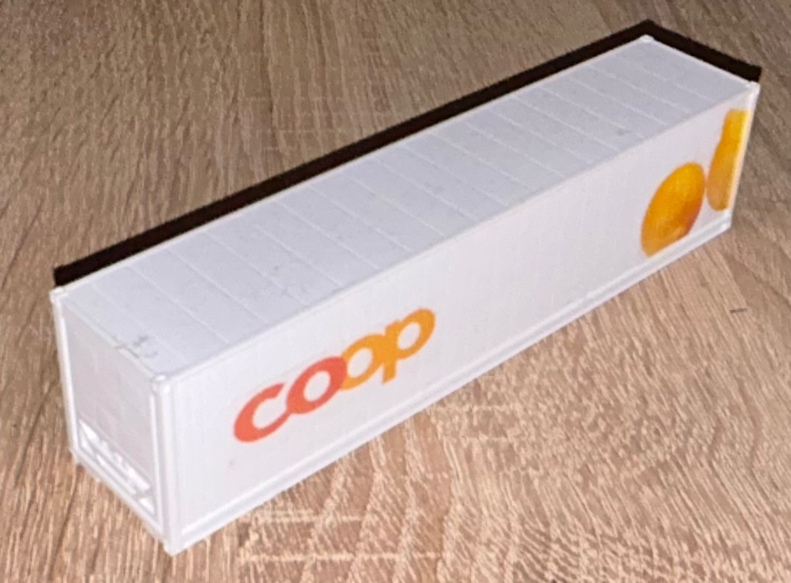 Roco Modellini di ferrovie: 1:87 Coop Kühlcontainer 45ft Zitronen – Nuovo e nell'imballaggio originale da Belp venduto da AEMA-Modellbau 1
