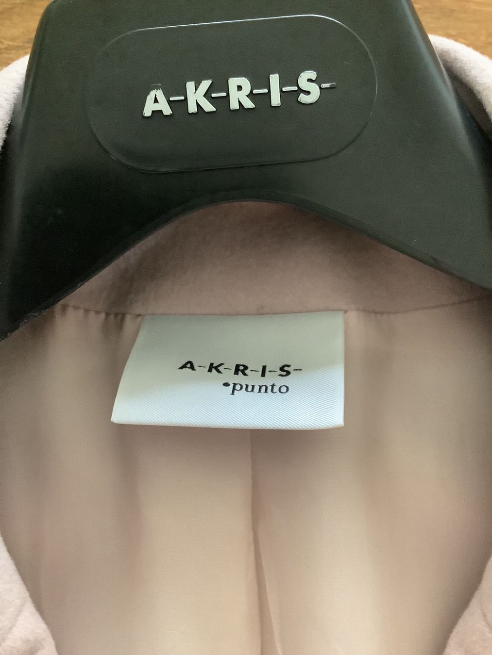 Akris Giacche: Akris Punto Blazer Gr. 38 – Usato da Adliswil venduto da Guempi1 3