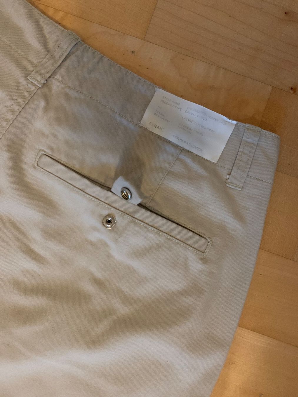 Pantaloni: Chino Hose – Usato da Winterberg ZH venduto da vanilleinspiration 3