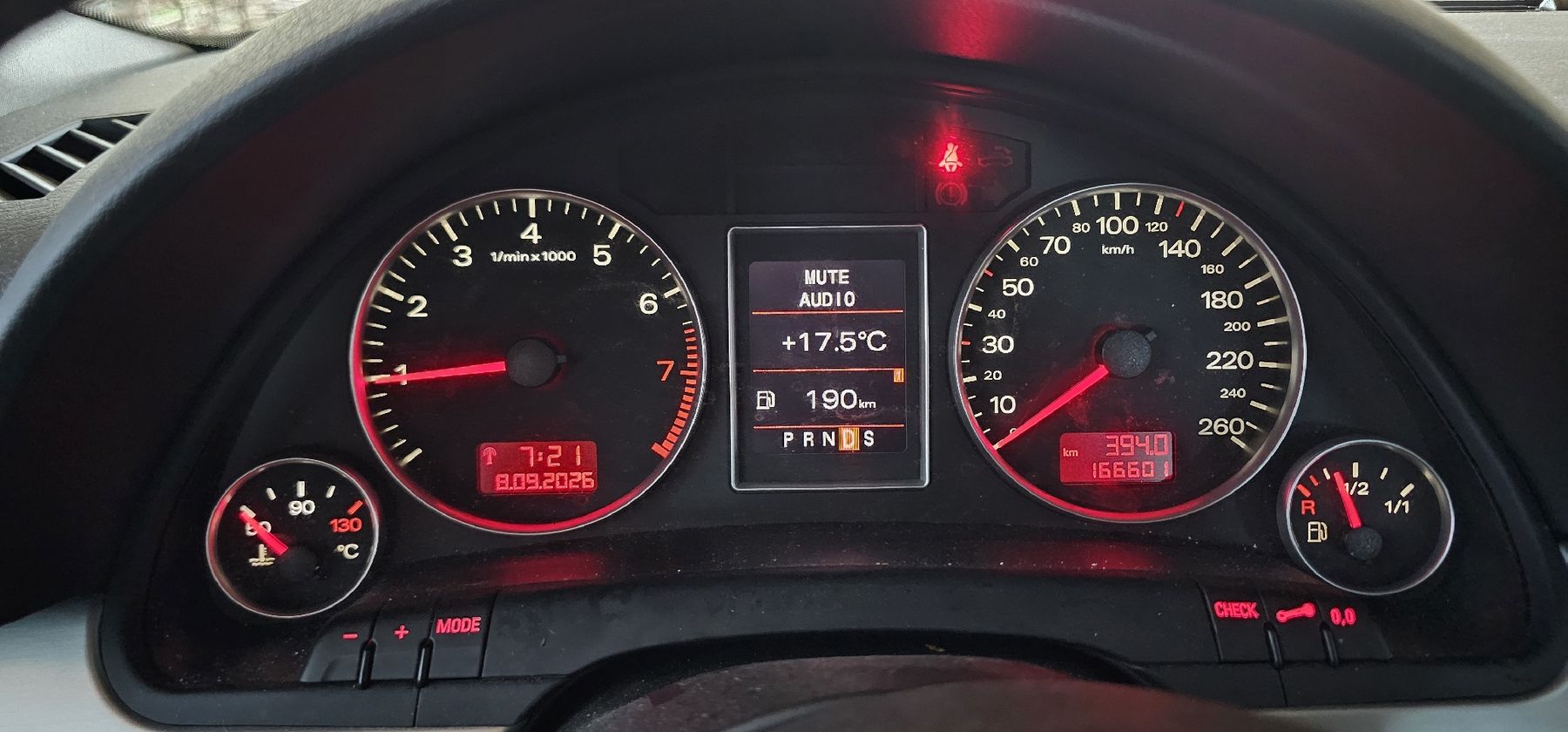 Audi Autos: Audi A4 Avant 1.8T – Defekt aus Wängi von Aliberty 4