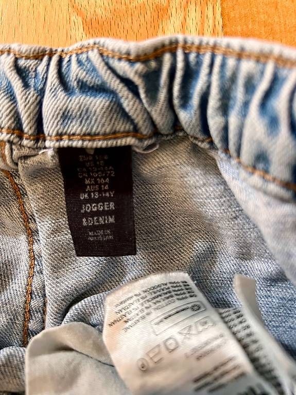 Jeans: Jeans neu – D'occasion à Horgen par braids3 1