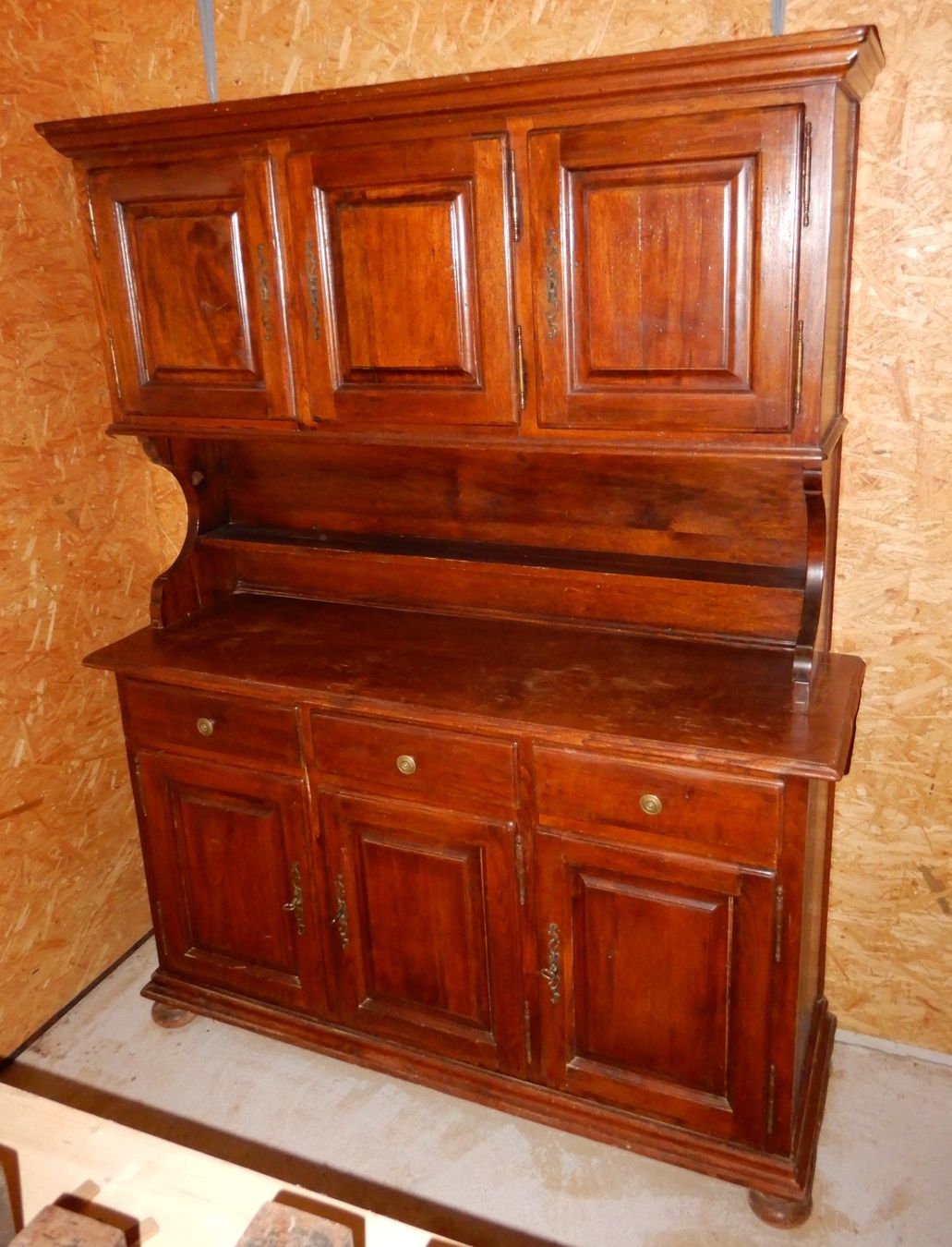 Credenze: Rustikales Buffet in Massivholz – Usato da Senèdes venduto da Mutzli52