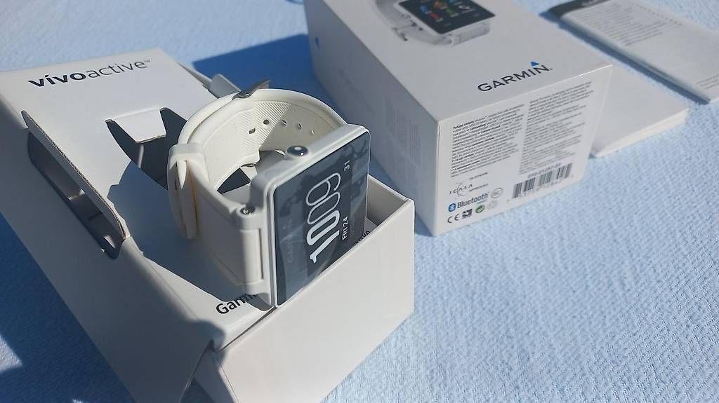 Smartwatch: Garmin Vivoactiv – Usato da Frauenkappelen venduto da Chruetzhubel 3