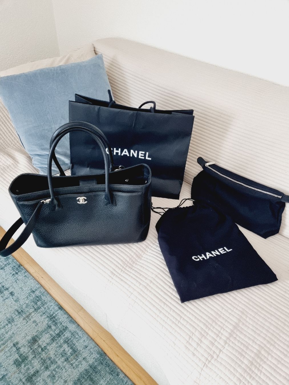 Chanel Taschen für Damen: * CHANEL EXECUTIVE LEDER SHOPPER * – Neu (gemäss Beschreibung) aus Niederglatt ZH von Aymi14 6