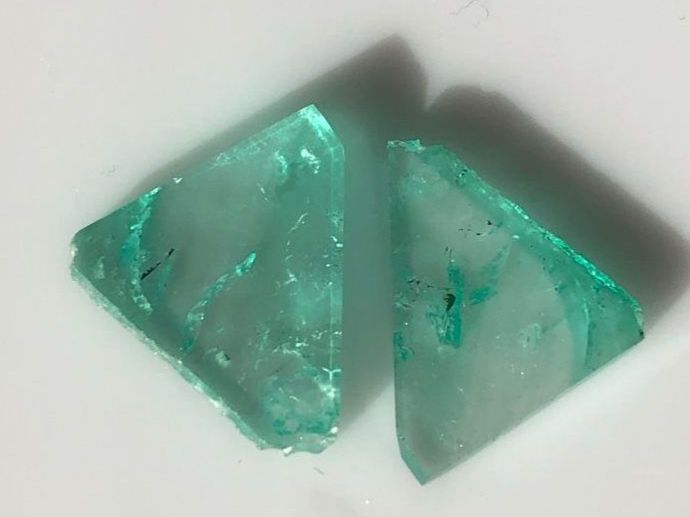 Pietre preziose: 2 SMARAGD Kristall Scheiben sym.   17.6cts   Ural / Sibirien – Nuovo (secondo la descrizione) da Thun venduto da klarstein 3