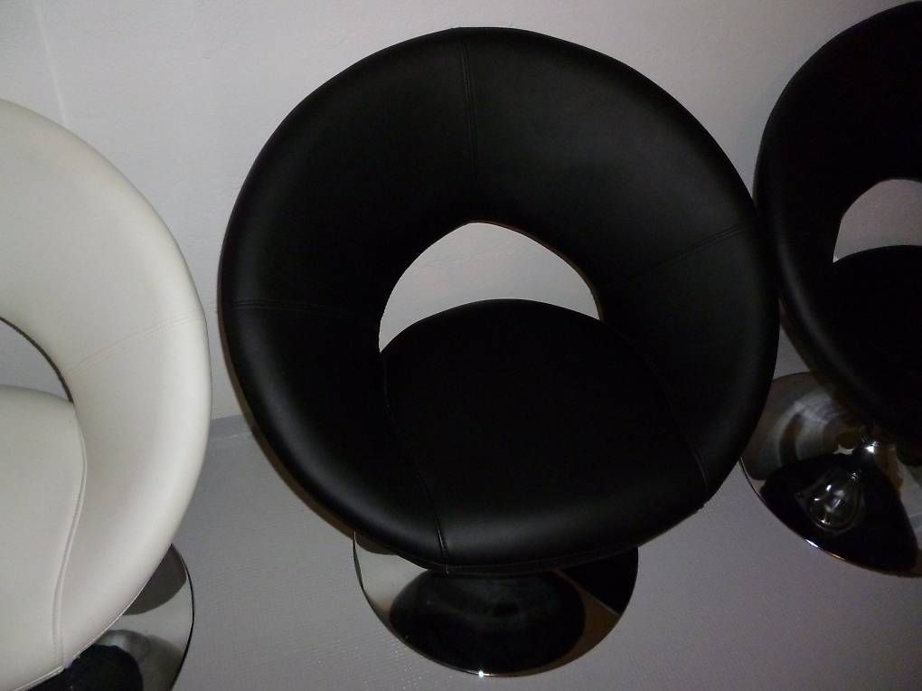 Sedie: 4 moderne Stühle / 4 Chaises moderne – Nuovo (secondo la descrizione) da Lully FR venduto da sab14 3