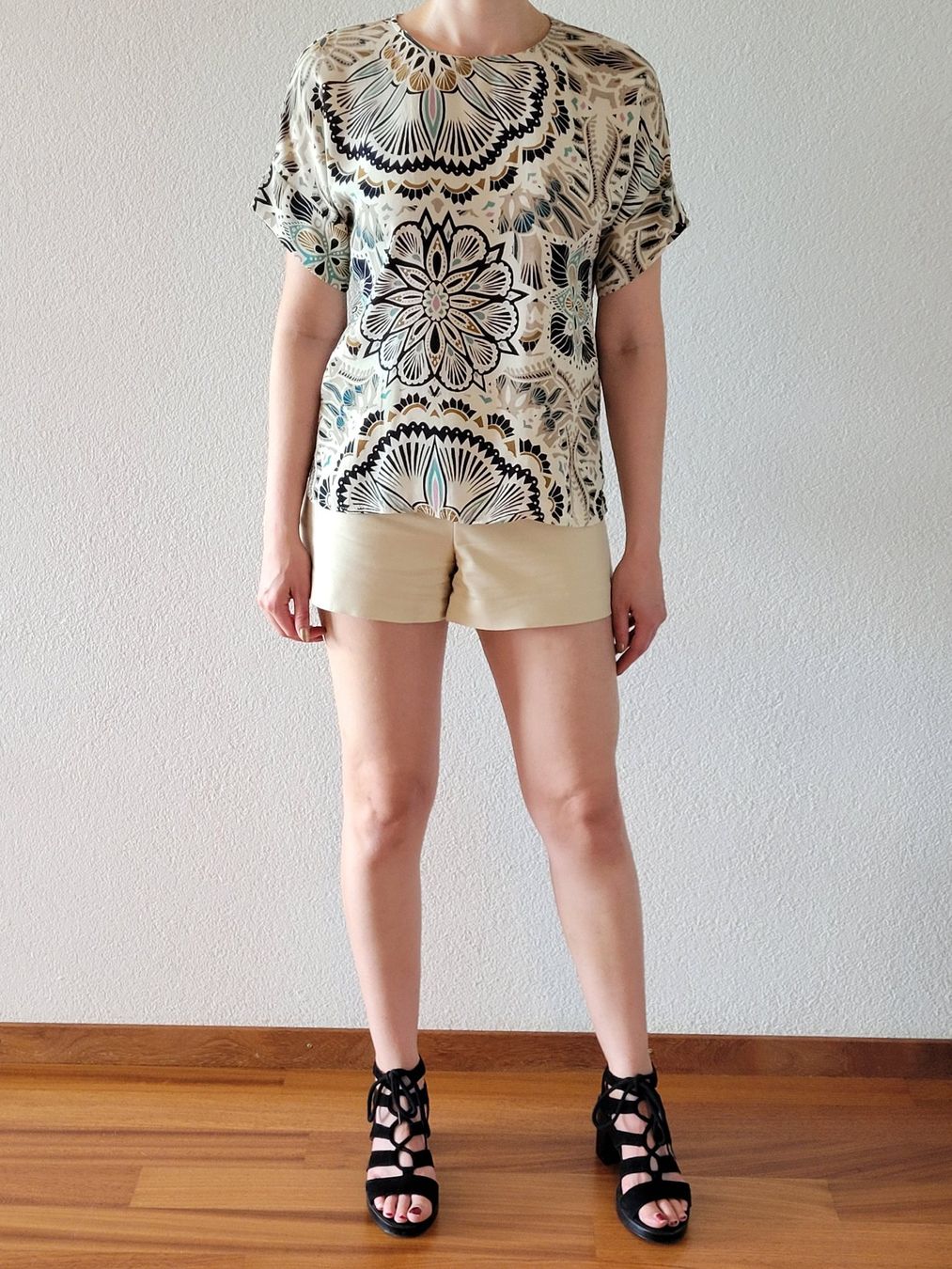 H&M T-shirt: T-shirt à motif – Usato da Villars-sur-Glâne venduto da ninisabri