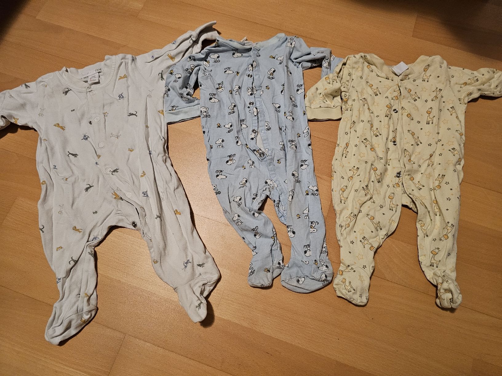 Pigiama & Simili: 3 schöne Strampler / Pijama Gr 62 – Usato da Winterthur venduto da la_lunae