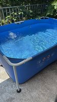 Pool mit viel Zubehör