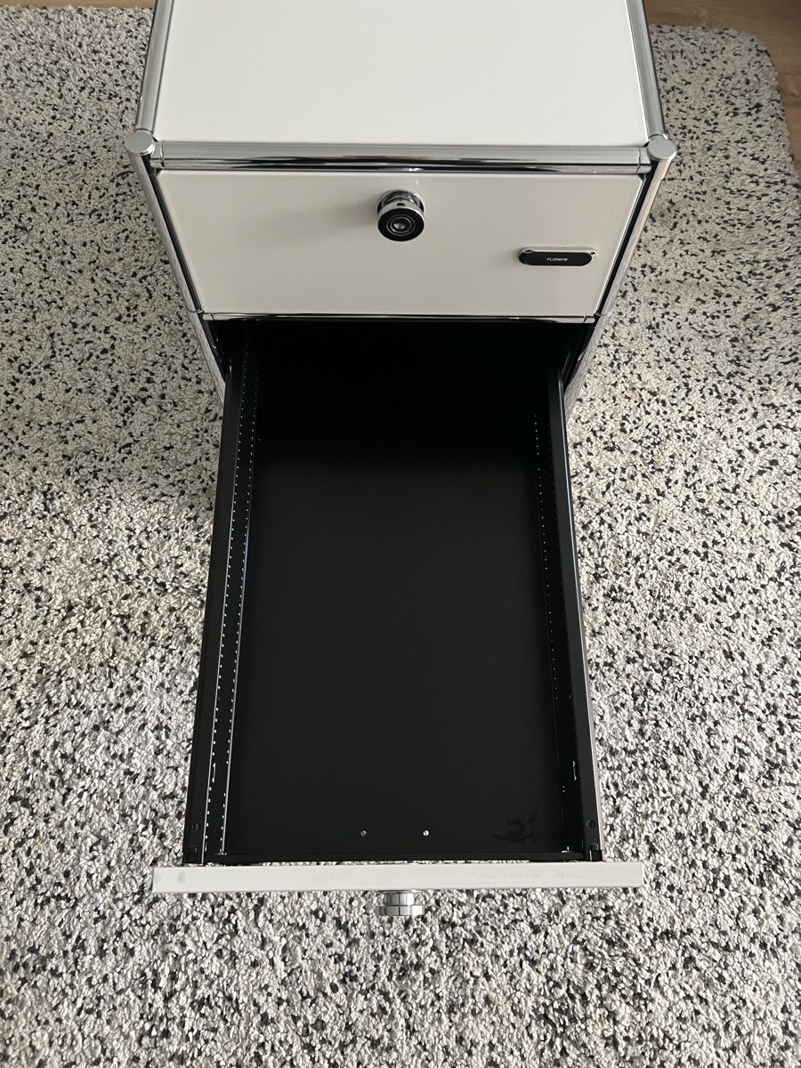 Pfister Banconi: SYSTEM4 QUADRO Design Rollcontainer Weiss | Metall – Usato da Gossau ZH venduto da SwissFinds7 4