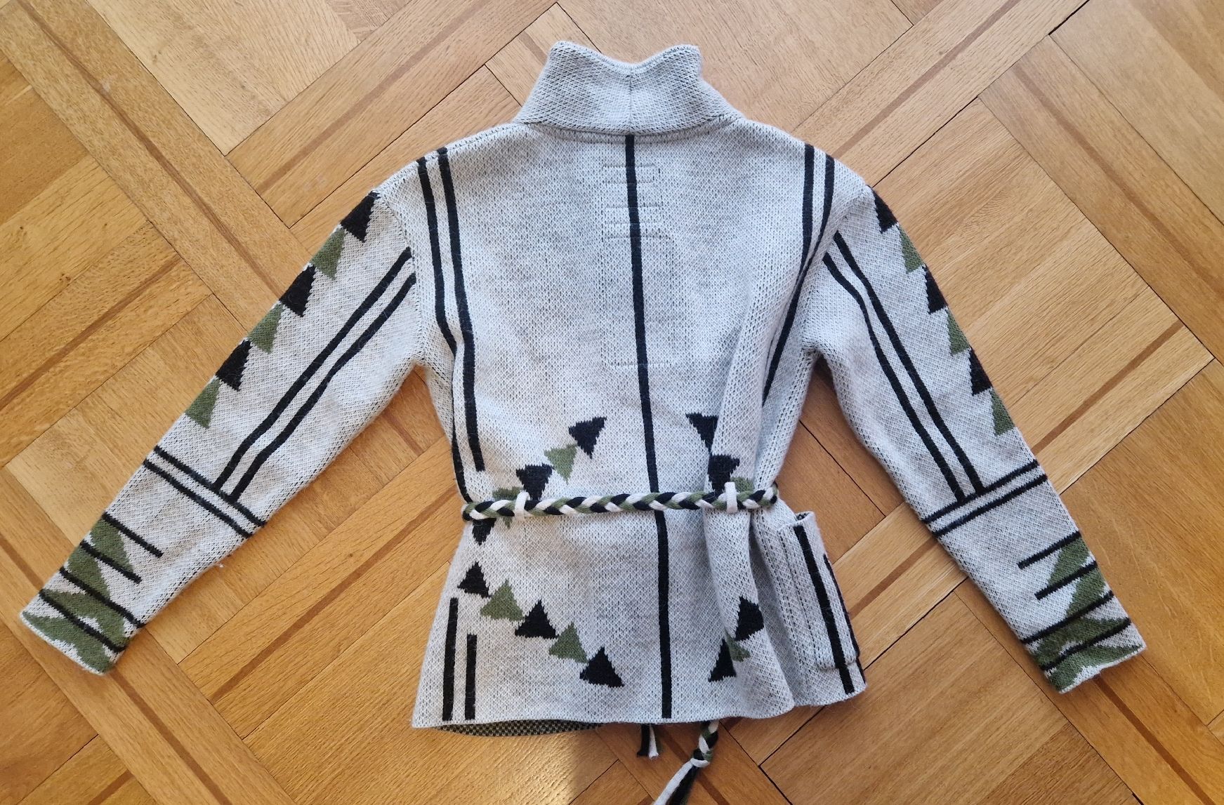 Gilet & Giacche senza maniche: Cardigan Heimstone taille S – Usato da Pully venduto da Patriciaeve 2