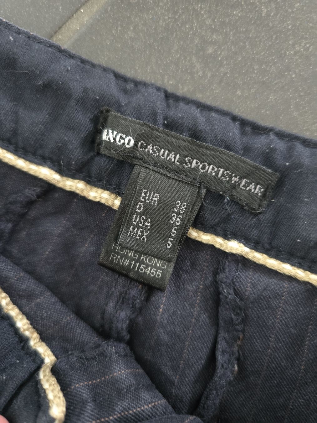 Pantalons: 2 Shorts gr.38 – D'occasion à Unterentfelden par Panda-87 3