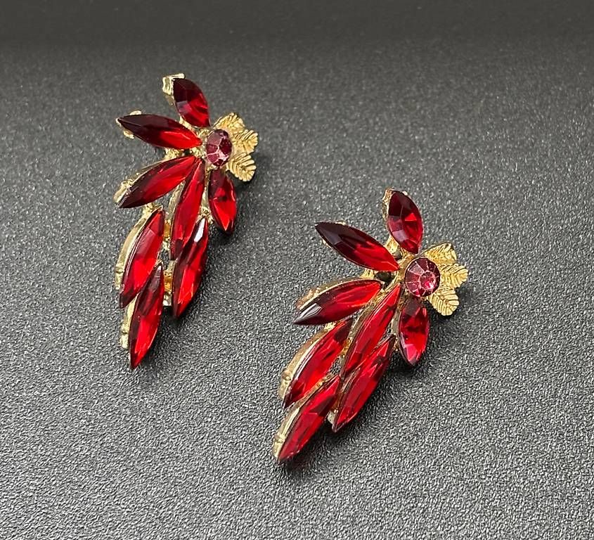 Ohrringe & -stecker: Boucle d'oreille – Gebraucht aus Arbaz von CicciStore