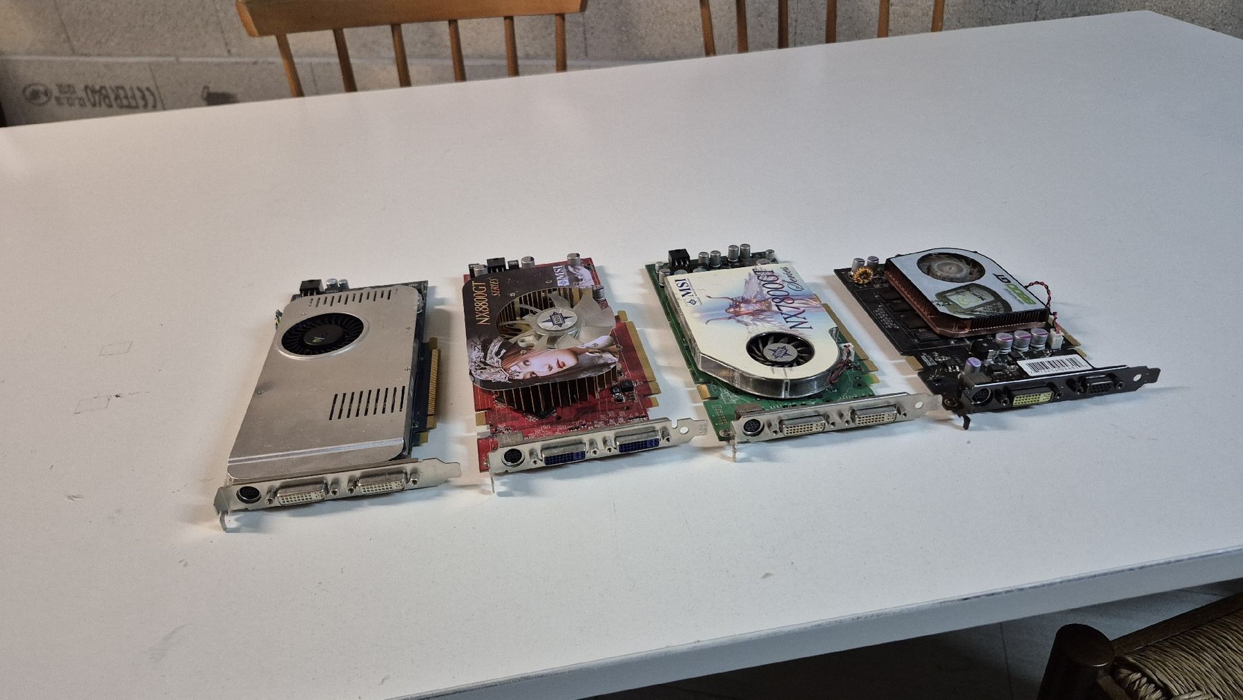 Schede grafiche: 4 gpu  – Difettoso da Léchelles venduto da sim7891 5