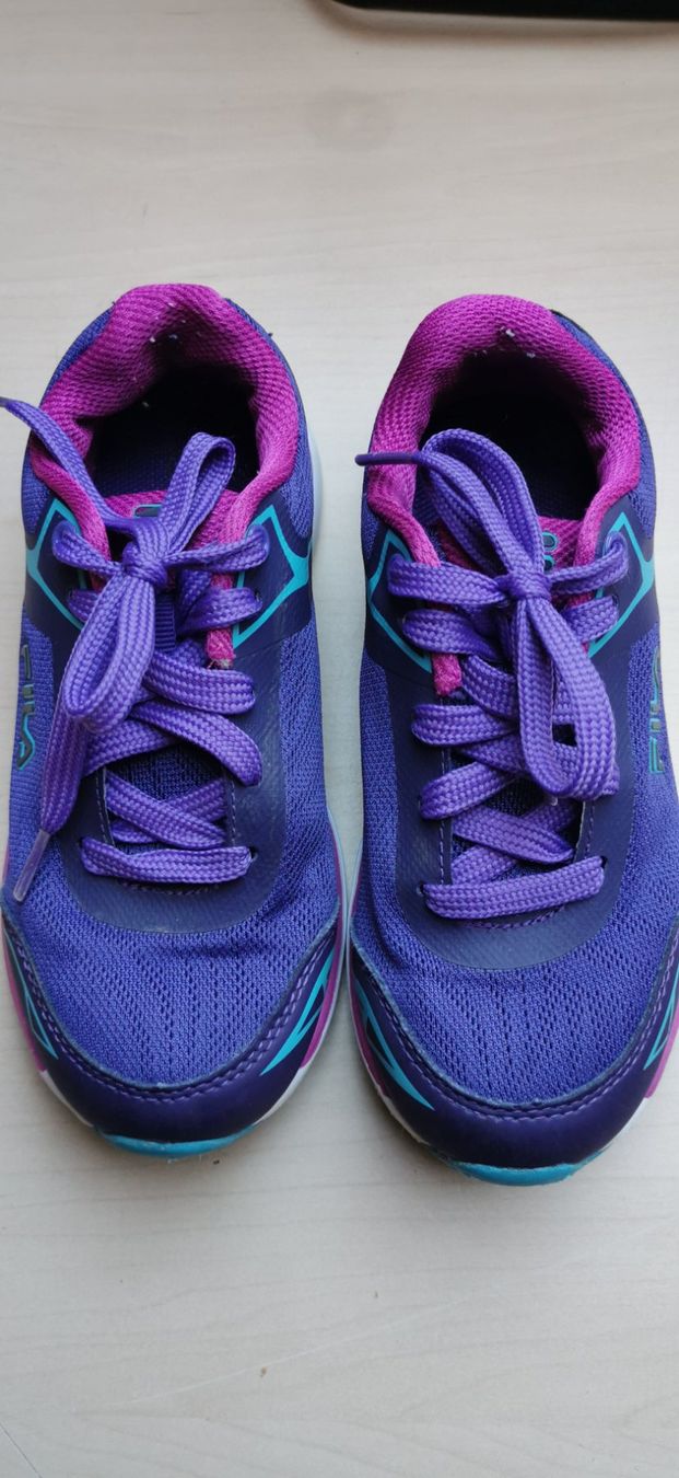 Fila Scarpe per ragazze: Fila Schuhe Gr. 30 – Usato da Oberkulm venduto da Preneur
