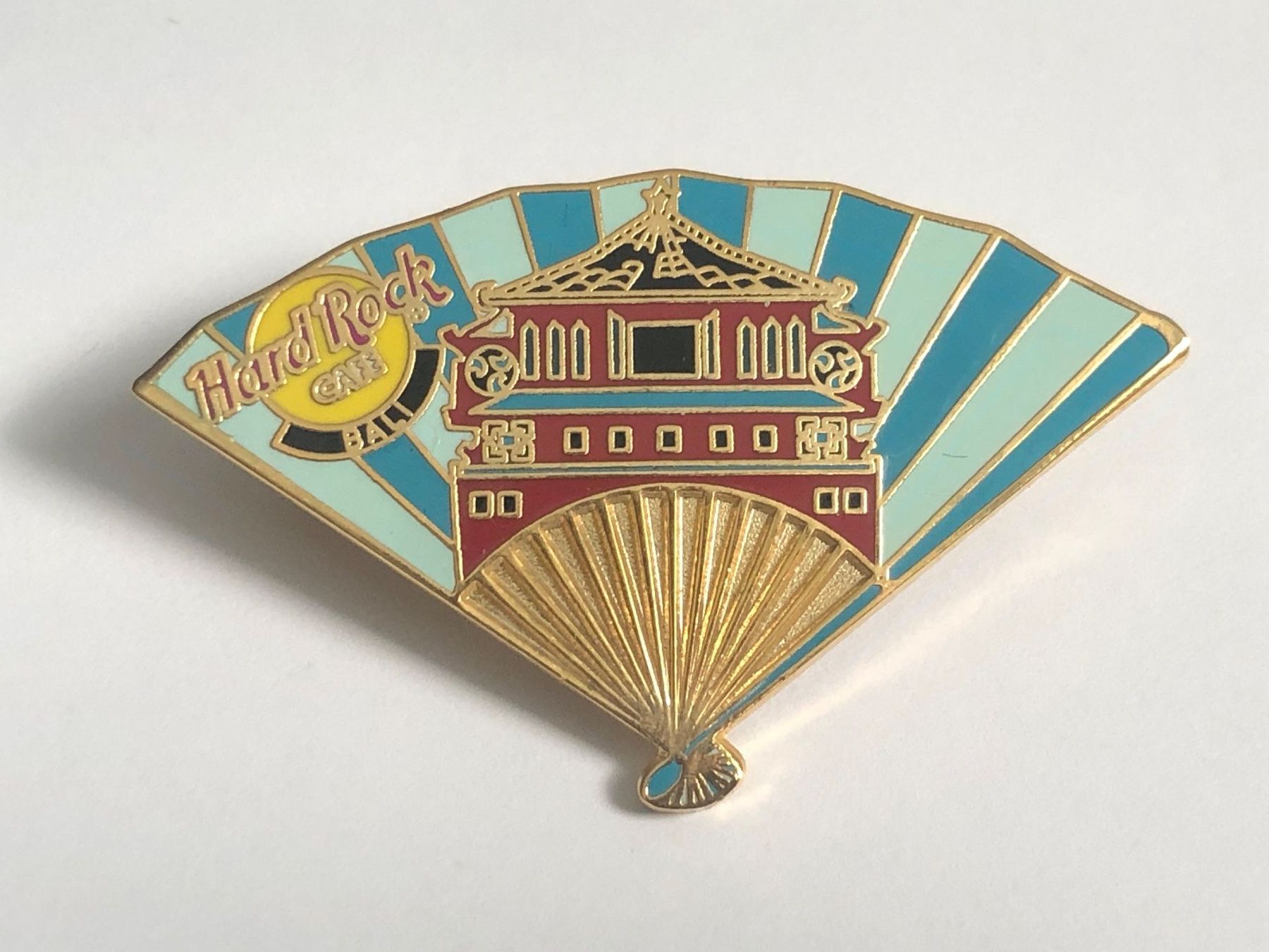 Hard Rock Cafe Placchette & Badge: Pin Hard Rock Cafe Bali – Usato da Nunningen venduto da anclaudia 2