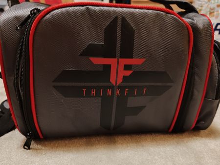 ThinkFit Kühltasche/Lunchbag Grau-Rot, neuwertig!