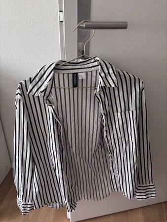 Bluse H&M gestreift Grösse XS guter Zustand