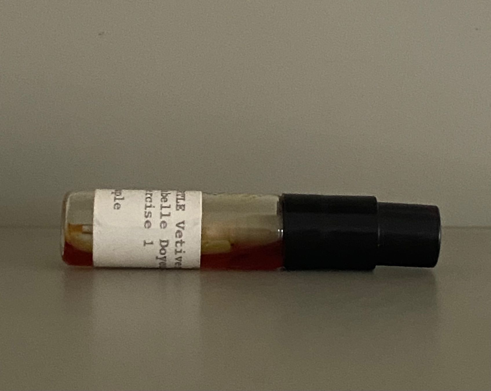 Profumi & Eau de Toilette: LesNez Set samples RARES 2009 Unicorn Spell Manoumalia etc. – Nuovo (secondo la descrizione) da Genève venduto da kik_8jd6 7