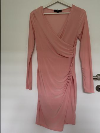 Missguided Drapiertes Wickelkleid rosa (36)