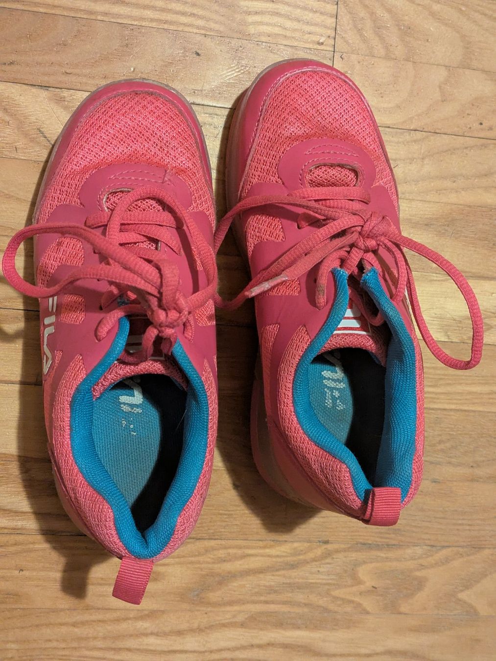 Scarpe da donna: Schuh mit integrierten Rollen – Usato da Lommis venduto da susannekoenig