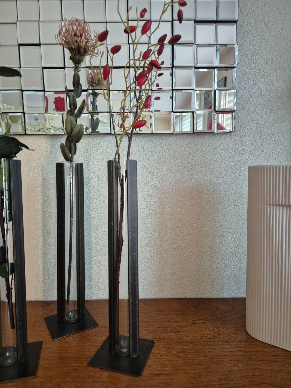 Vasen & Gefässe: 4 Vases soliflore métal +verre – Gebraucht aus Fully von tameab 3