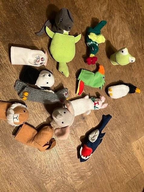 Giocattoli: Fingerpuppen – Usato da Zürich venduto da Horse5