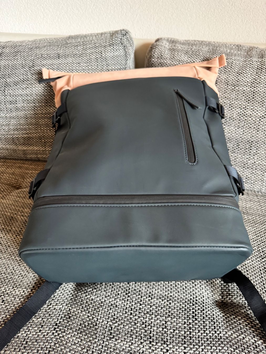 Kapten & Son Zaini: Rucksack Kapten & Son Helsinki Navy Blush – Usato da Gommiswald venduto da Aloha.Spirit 7