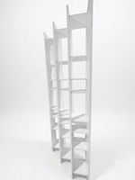 Design-Regal / Raumteiler in Weiß – modern & ausgefallen