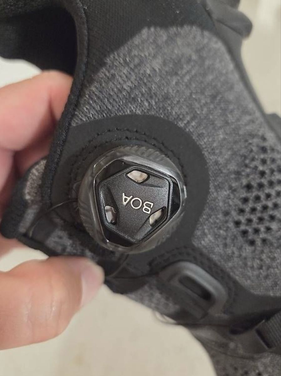 Chaussures hommes: Vaude Velo Schuhe Grösse 36 oder 40. – D'occasion à Zürich par janine_stalder 2