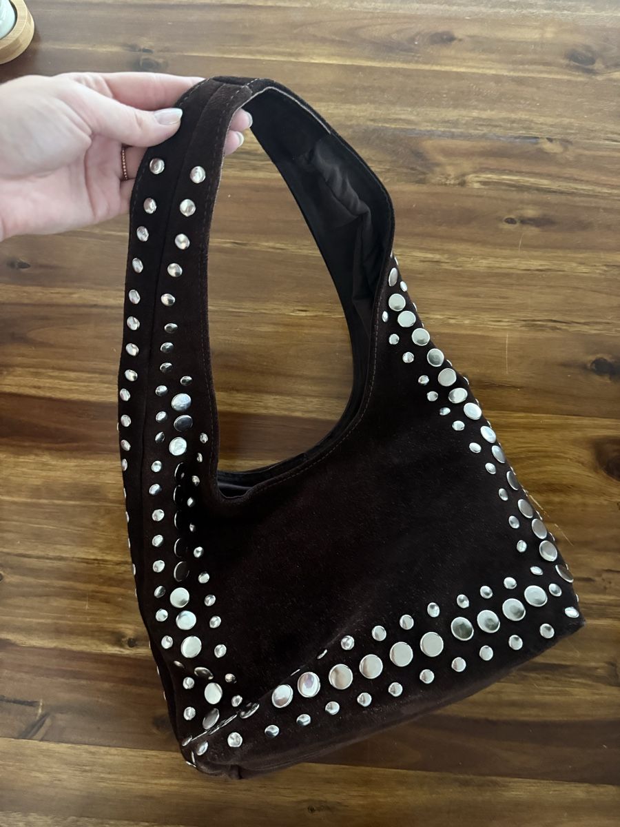Taschen für Damen: Braune Wildleder Schultertasche – Neu (gemäss Beschreibung) aus Bottmingen von Itsclaire