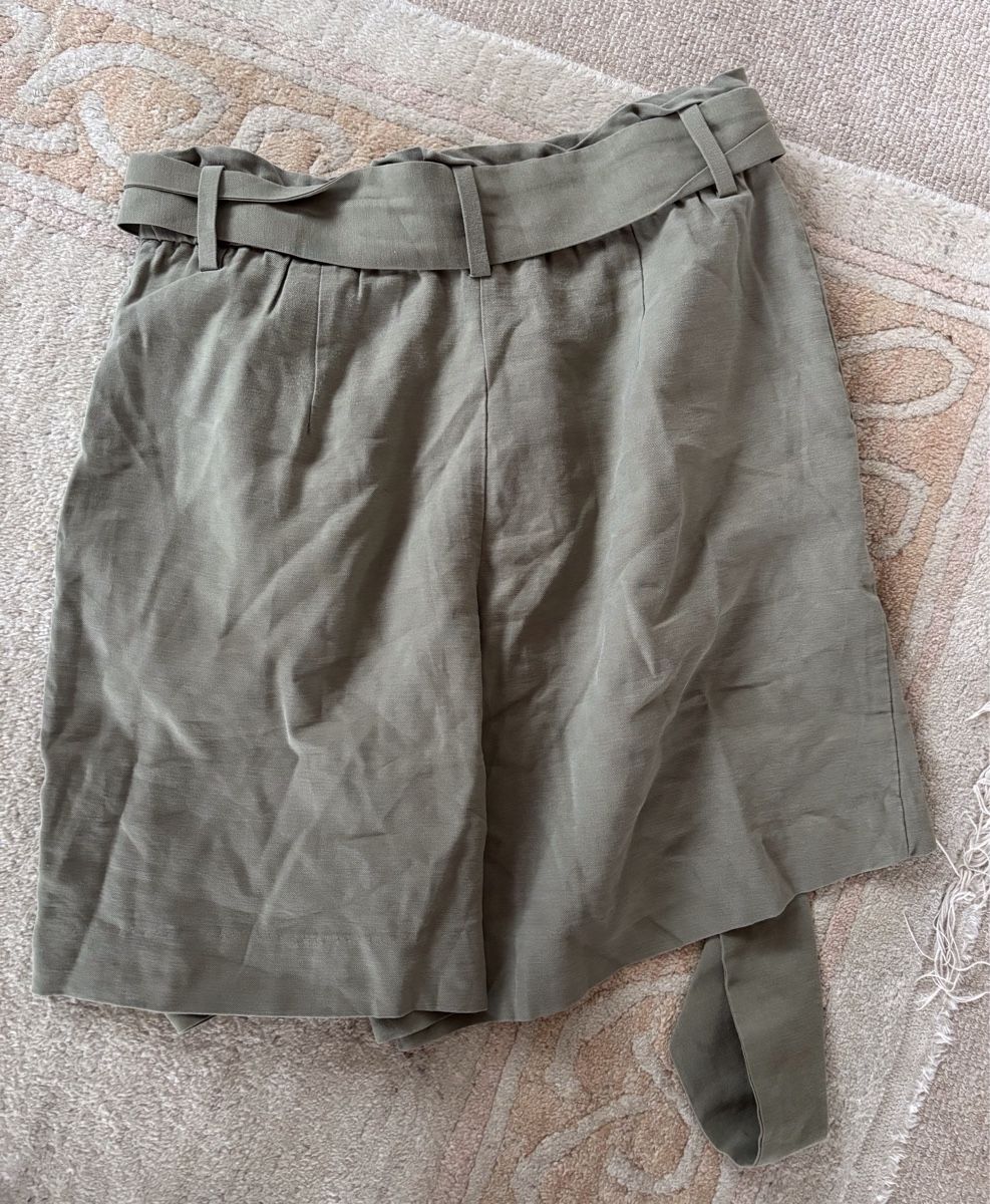 Pantaloni: kurze Stoffhosen – Usato da Eggersriet venduto da car_w5cl 3