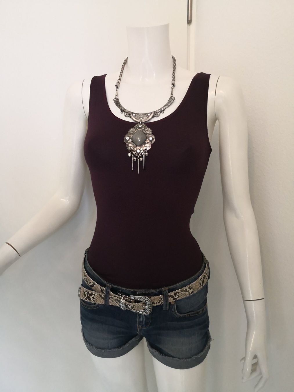 Mango Top: 🤩MANGO TOP BORDEAUX STRETCH – Nuovo (secondo la descrizione) da Olten venduto da Naja-Twins-Twins 1