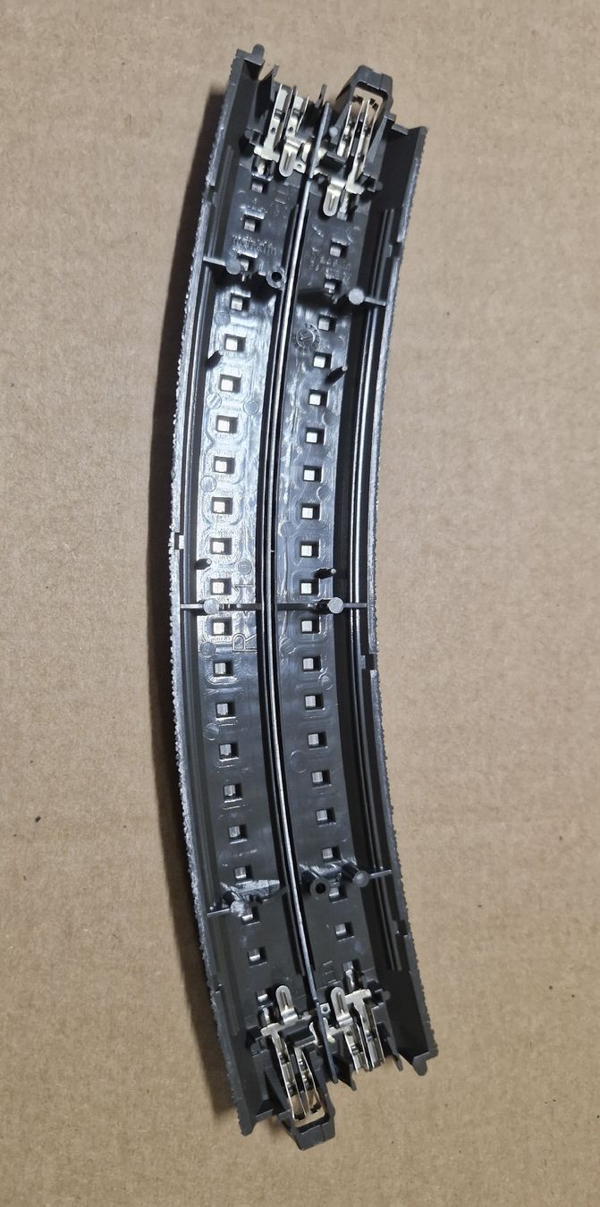 Märklin Modellini di ferrovie: Märklin C-Gleis gebogen 24130 – Usato da Bassersdorf venduto da brunneremil 1
