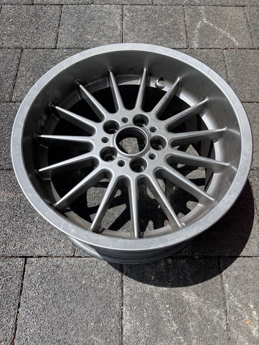 BMW Jantes: Felge BMW 15Zoll – D'occasion à Sonterswil par Kimmonaldo