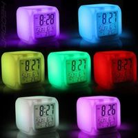 +LED Wecker Würfelwecker Farbwechsel Uhr