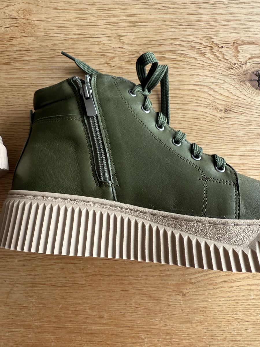 Scarpe da donna: Lederboots dunkelgrün Gr 40 – Usato da Allschwil venduto da Frida015 8
