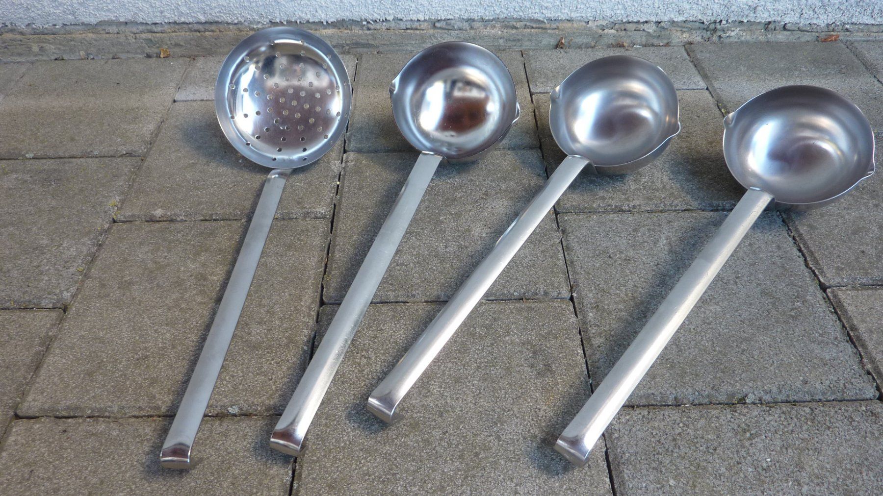 Löffel: 4 grosse chromstahl  kochlöfel – Neu (gemäss Beschreibung) aus Füllinsdorf von pmarkus