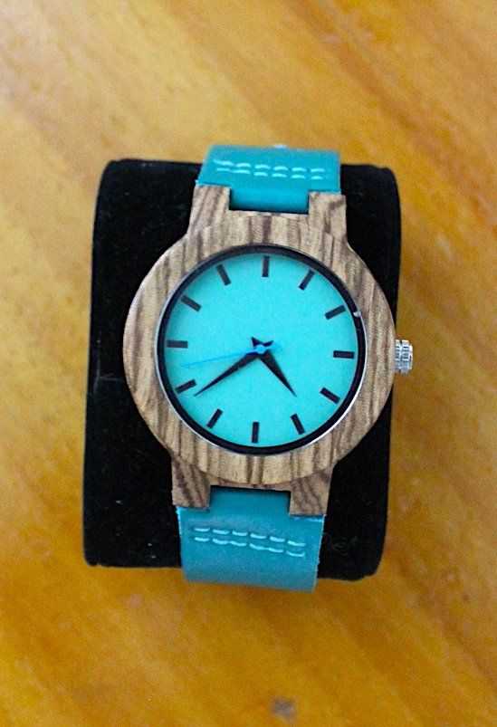 Orologi: Holz Armband Uhr – Usato da Locarno venduto da madame-tus-sauds