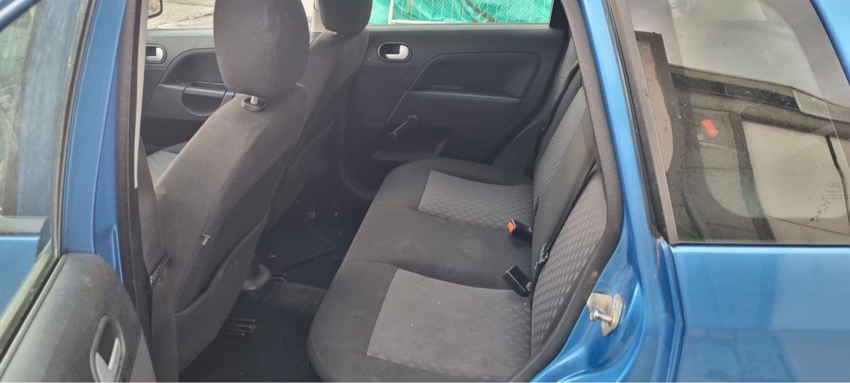 Ford Automobili: FORD Fiesta 1.4 16V – Usato da Bad Zurzach venduto da Nur.K 6