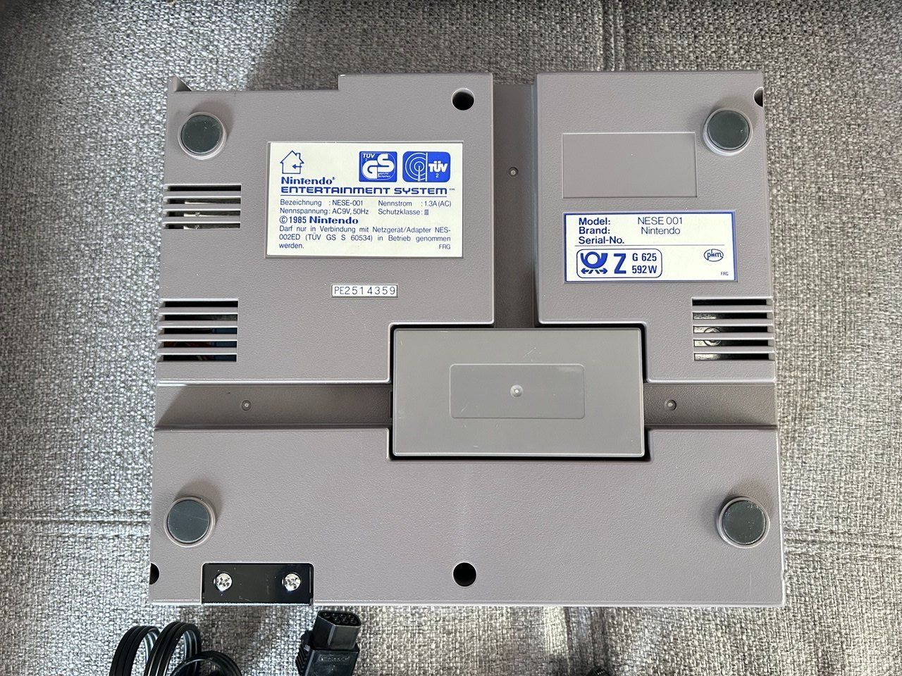 Nintendo Konsolen: Nintendo NES Console + 2 Controller + Cavo AV - Ottimo Stato – Gebraucht aus Giubiasco von LorisVale 5