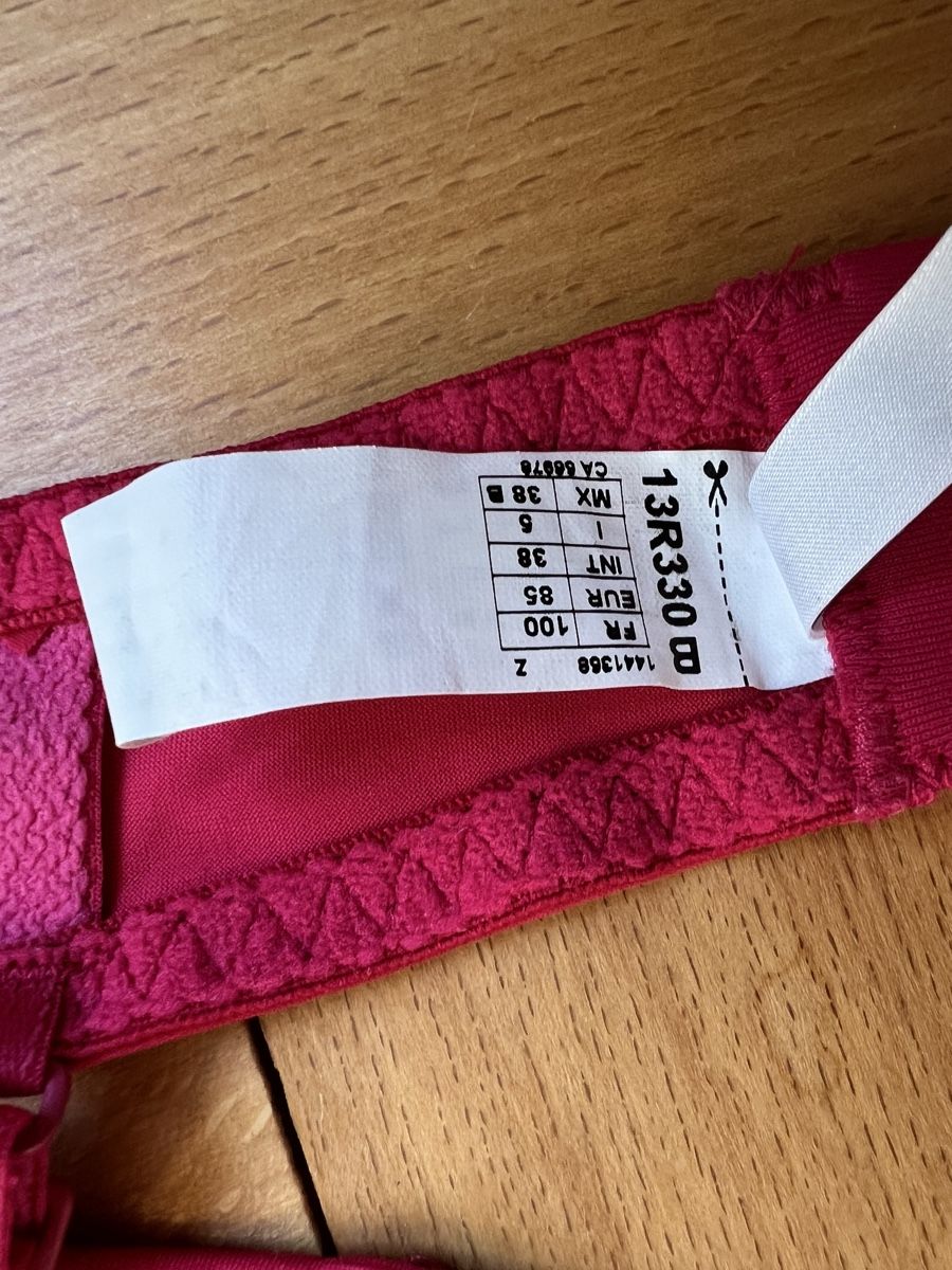 Sonstige Unterwäsche: Marken BH – Gebraucht aus Thun von Raphael28