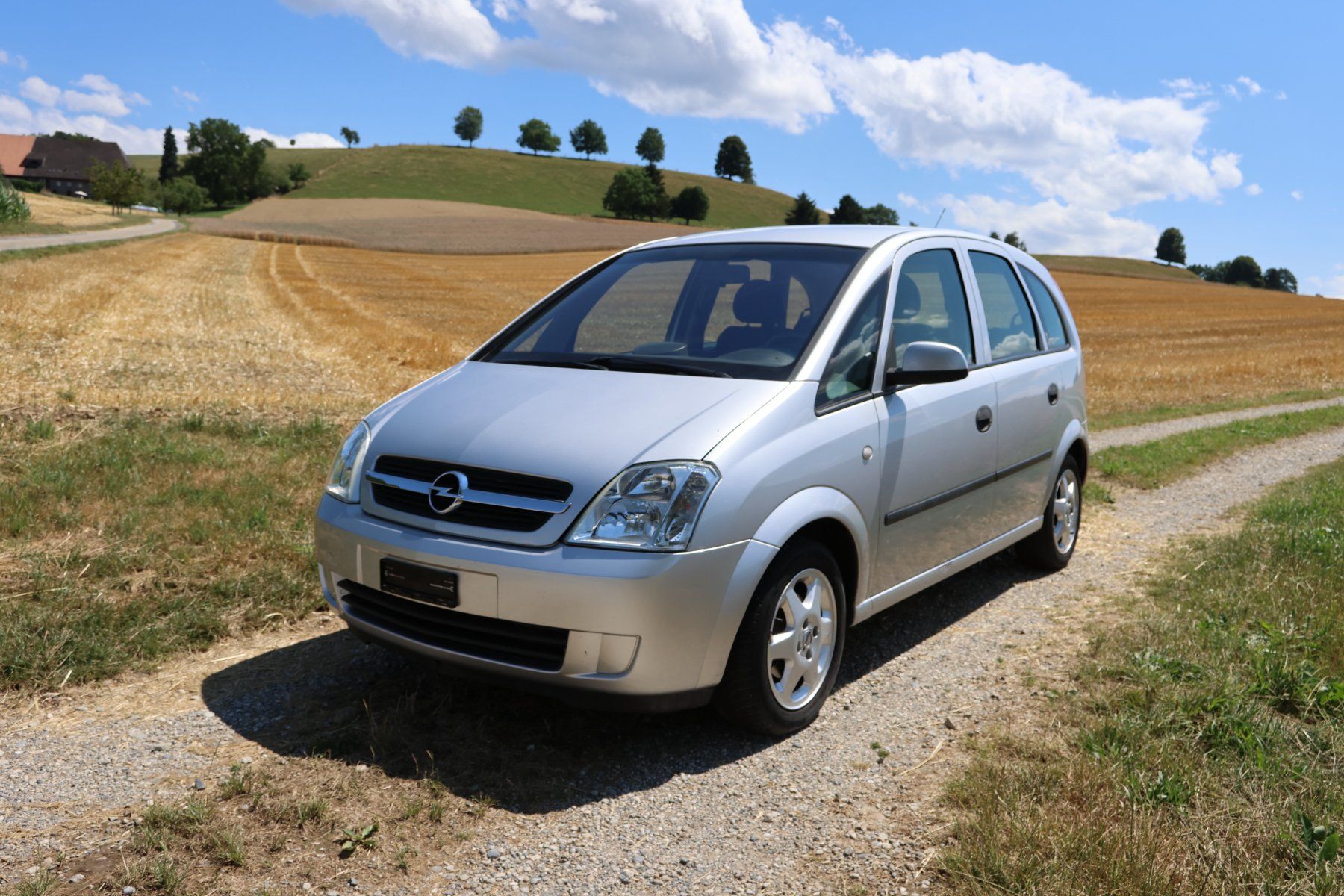 Opel Autos: Opel Meriva A 1.6i – D'occasion à Huttwil par gropsuhu