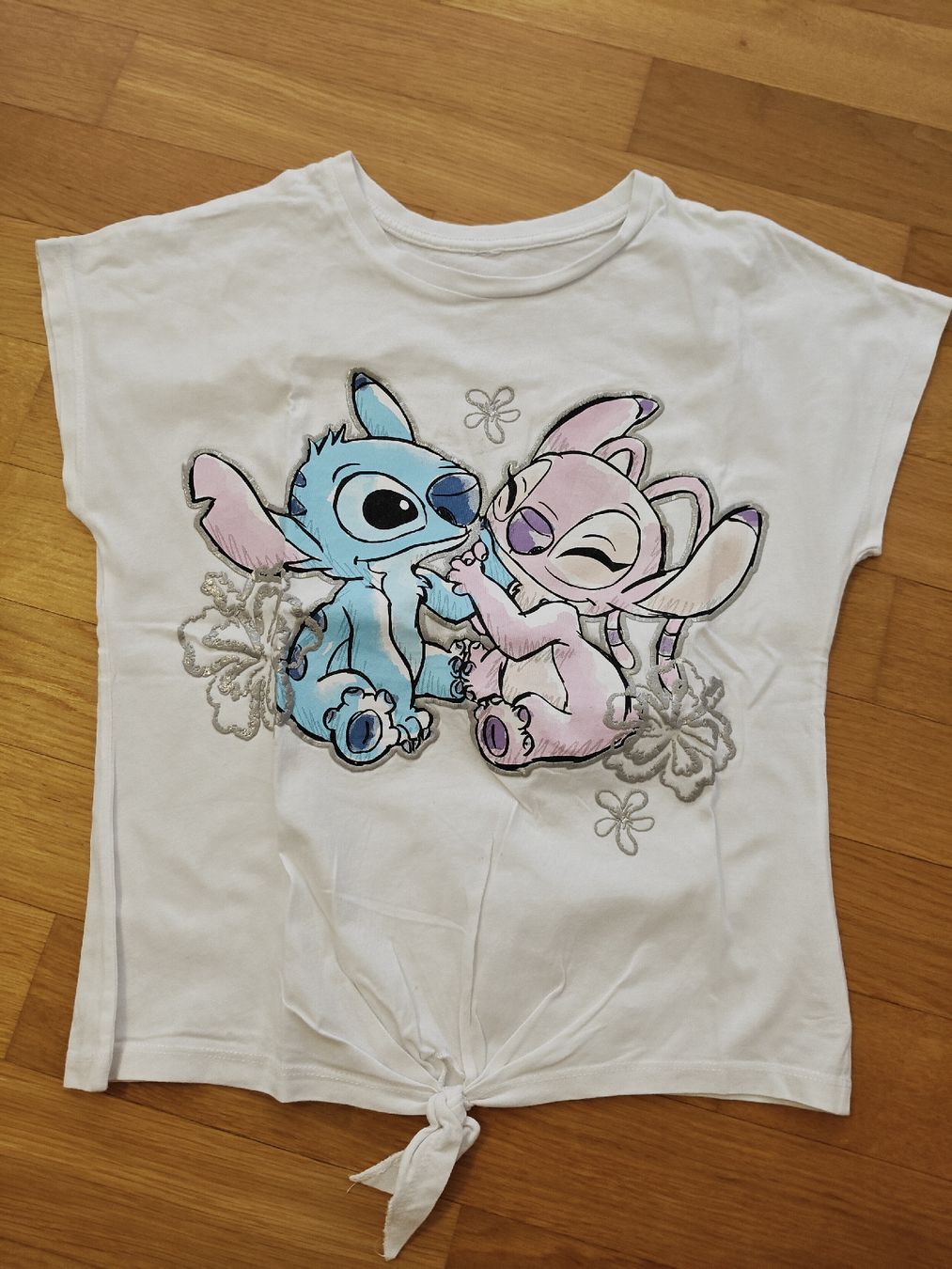 Blouses, T-shirts & Tops: Stich T-Shirt – D'occasion à Münsingen par pas_82kk
