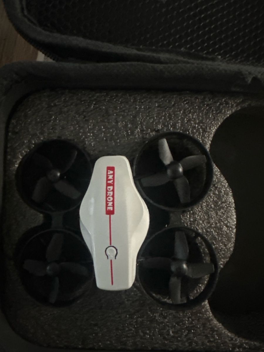 Modellismo RC: Drone Any Drone quadrirotor blanc avec télécommande neuf – Nuovo (secondo la descrizione) da Fribourg venduto da zaz_8xnl