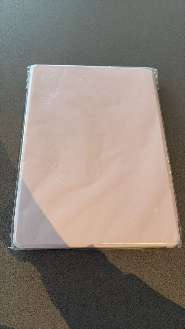 Samsung Covers & Borse: Samsung Pad Cover – Nuovo e nell'imballaggio originale da Bonaduz venduto da cfm_5s5j 1