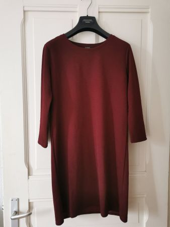 schönes Kleid von Monki bordeaux weinrot Grösse S