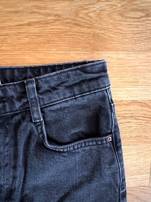 Zara Jeans: Zara Jeans. Schwarz. Gr. 36. – D'occasion à Zürich par Sunnyflower97 4