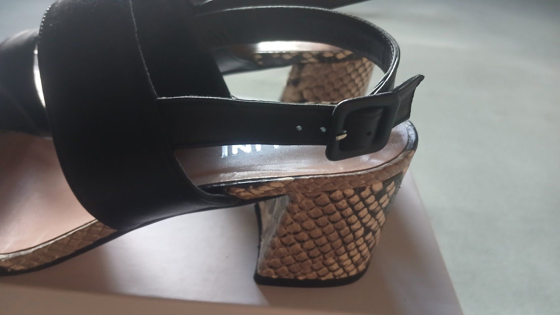 Scarpe da donna: POLLINI DAMEN SANDAL GRÖSSE 39 – Nuovo (secondo la descrizione) da Villa Luganese venduto da luxlady 3