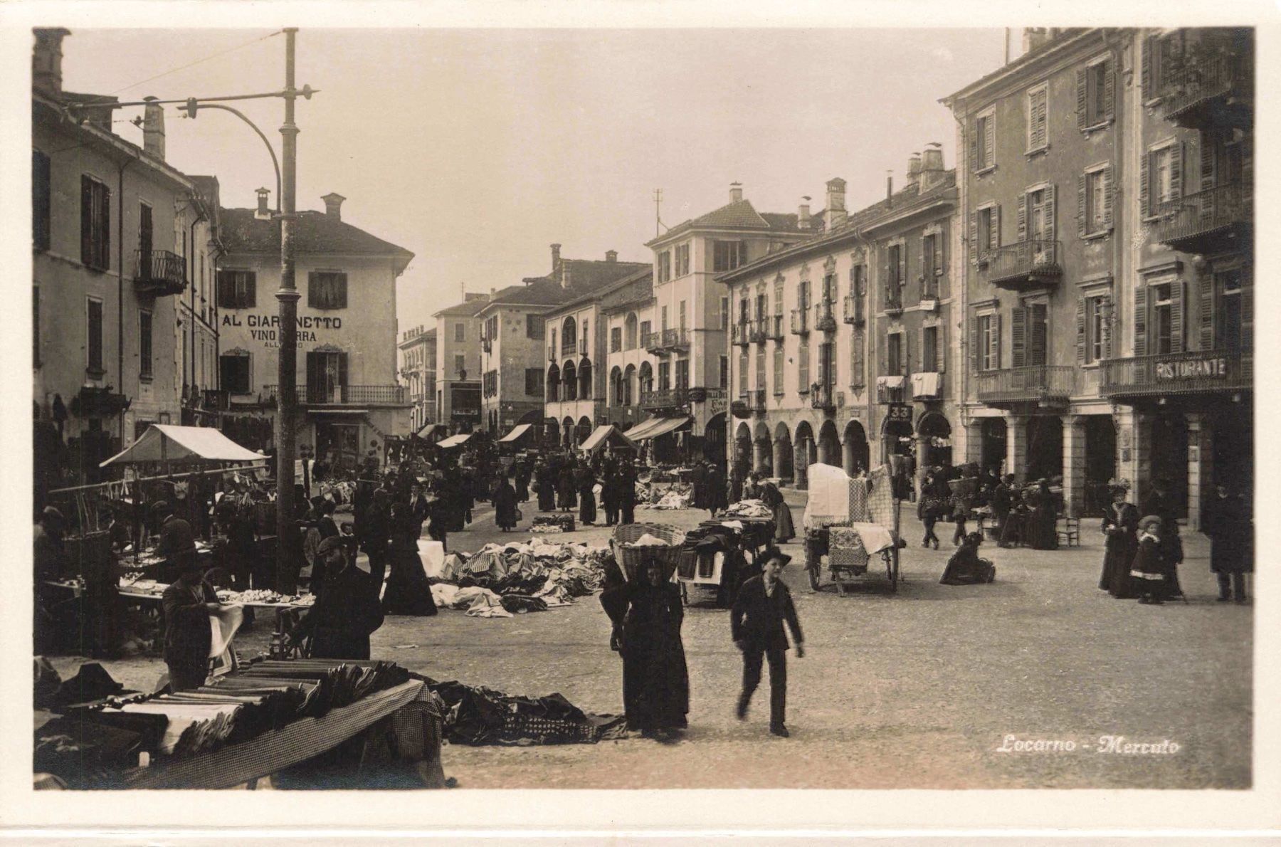 Cartes postales: Locarno mercato – D'occasion à Biasca par Blenio71